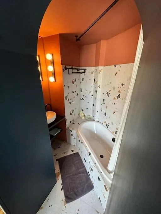 Charmant Appartement Parisien Vue Sur Tour Eiffel