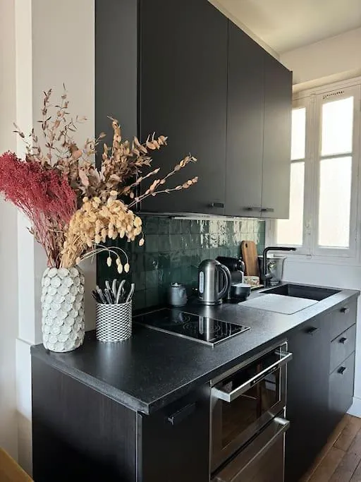 Charmant Appartement Parisien Vue Sur Tour Eiffel