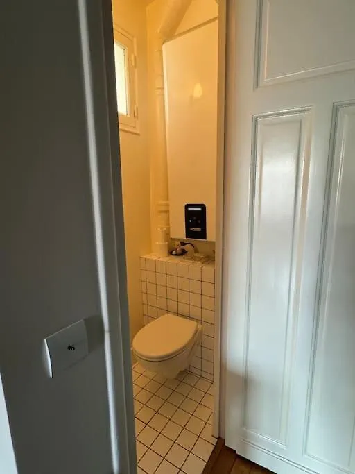 Charmant Appartement Parisien Vue Sur Tour Eiffel 0*, Paris