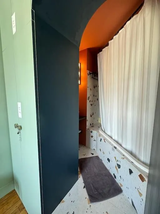 Charmant Appartement Parisien Vue Sur Tour Eiffel 0*, باريس